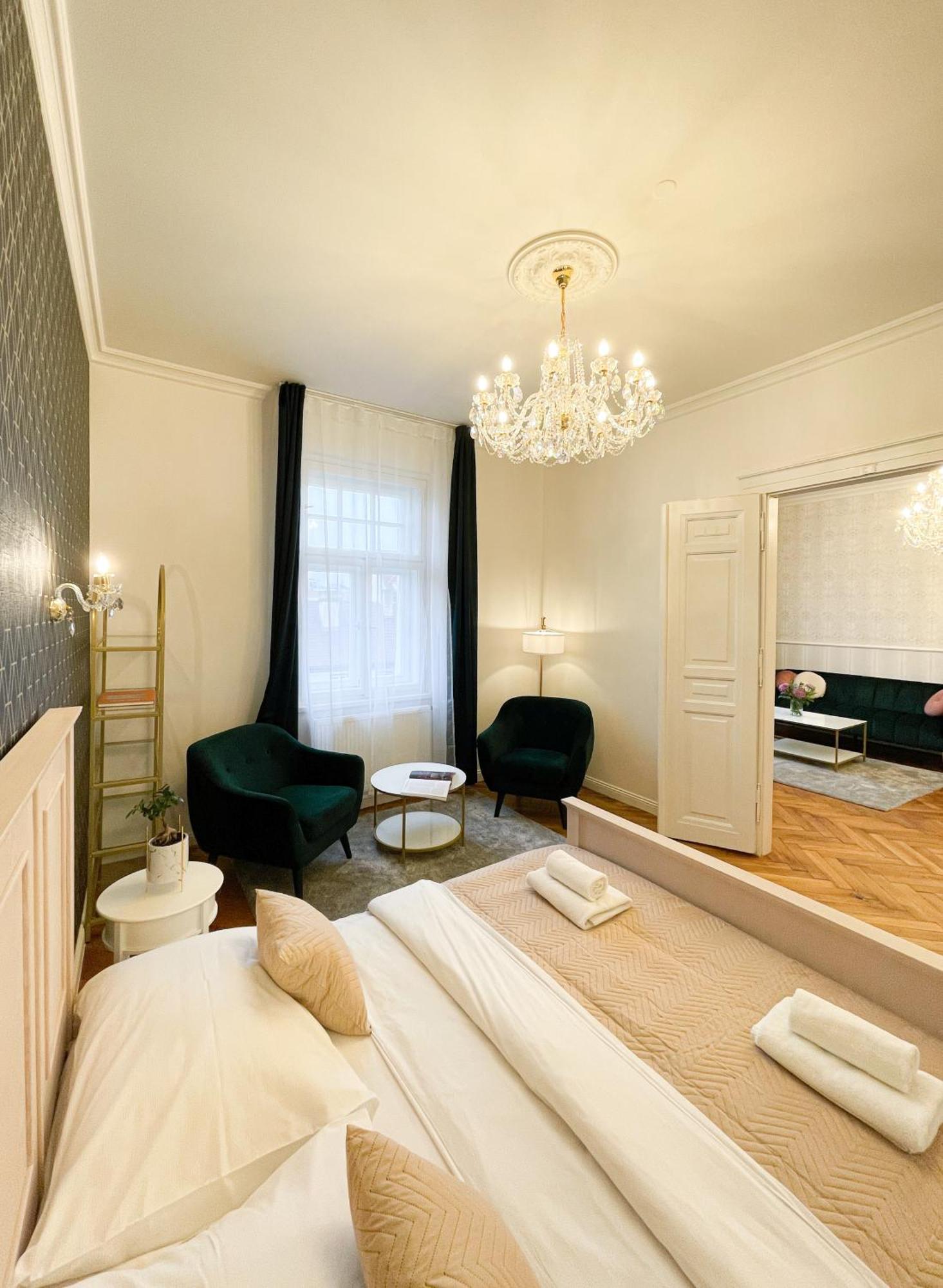 Stupartska - Premium Old Town Residence Praag Buitenkant foto