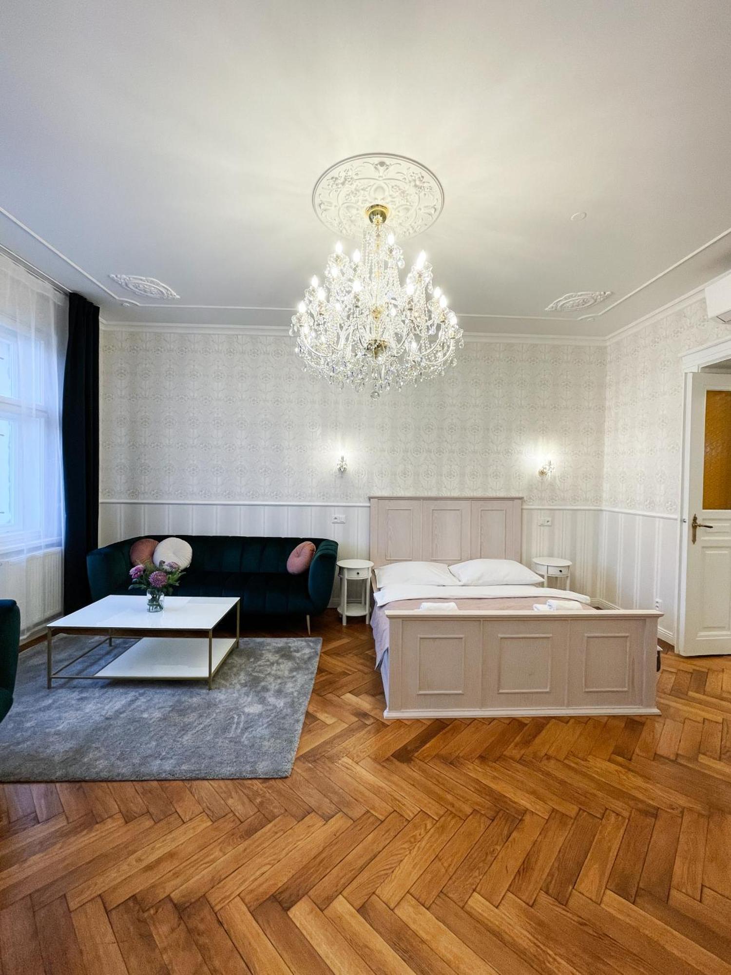 Stupartska - Premium Old Town Residence Praag Buitenkant foto
