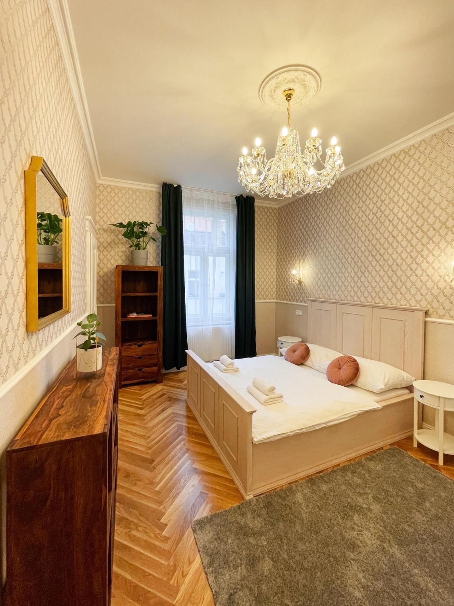 Stupartska - Premium Old Town Residence Praag Buitenkant foto