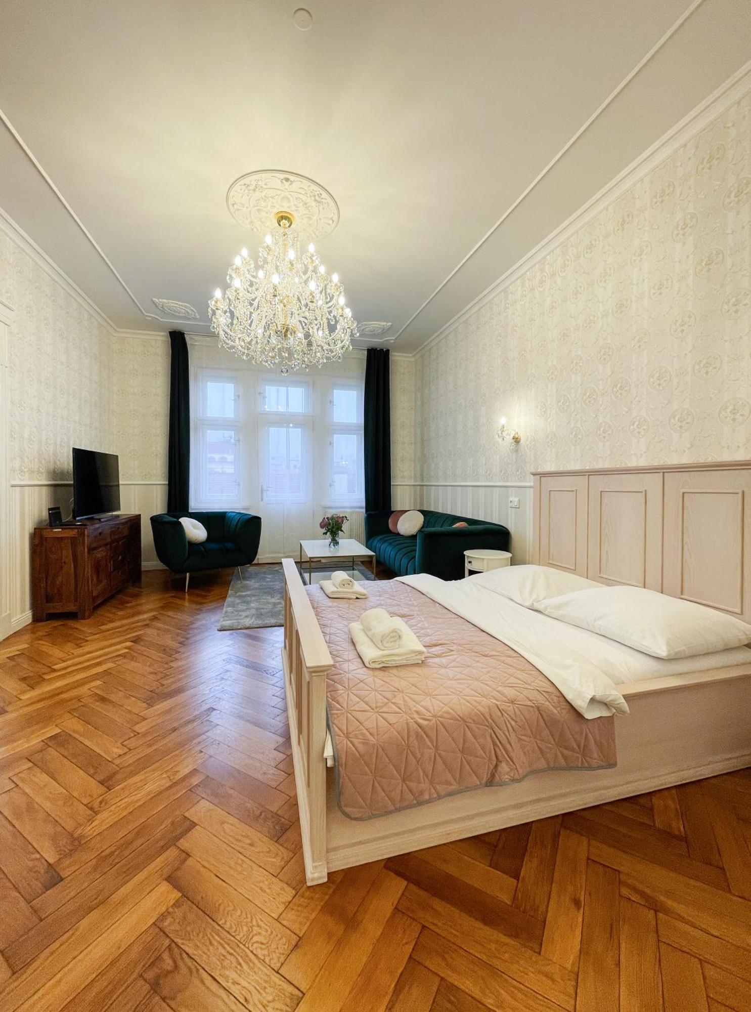 Stupartska - Premium Old Town Residence Praag Buitenkant foto